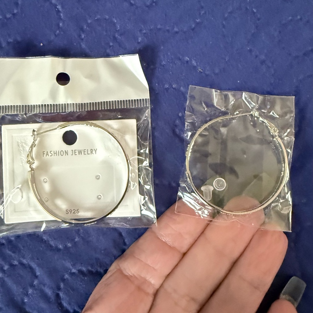 Fashion Jewelry Silver Hoop Earrings